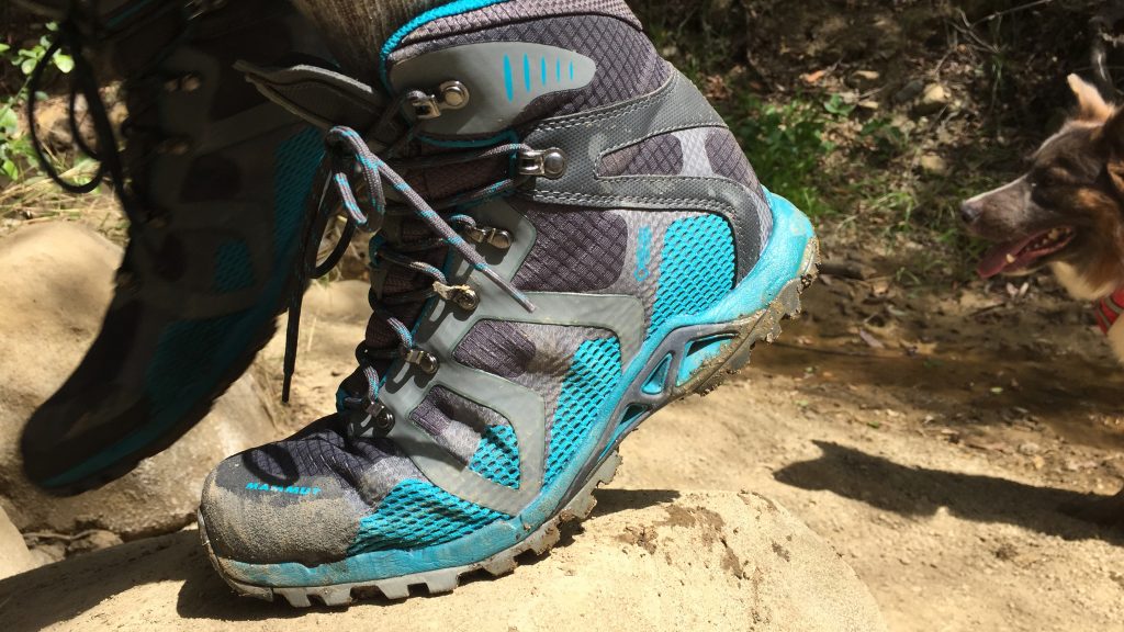 hiking boots for wide feet